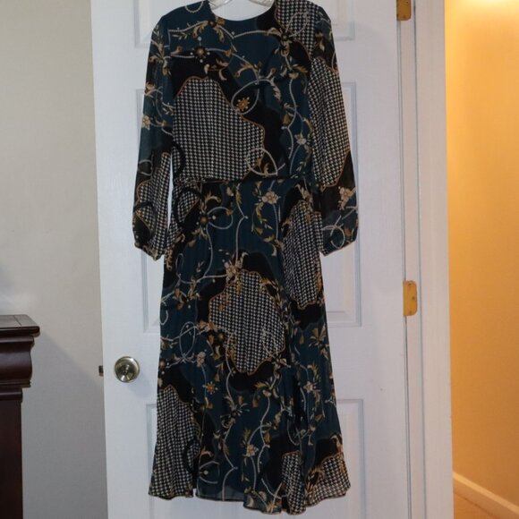 Ann Taylor | Pleated, Floral, Houndstooth Dress, Size 6 - Picture 8 of 10